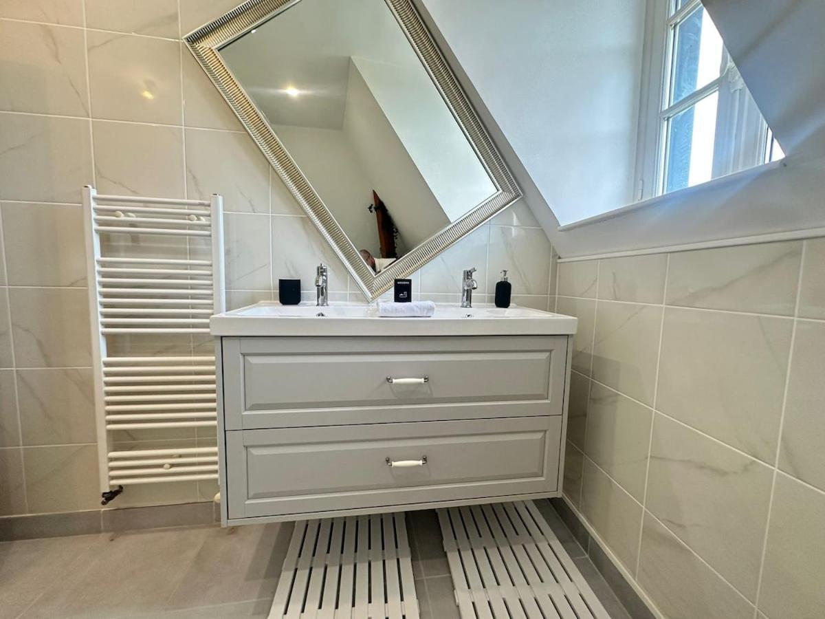 סדאן S Bayleved'Air Duplex Vue Chateau, Balneo Et Sauna מראה חיצוני תמונה
