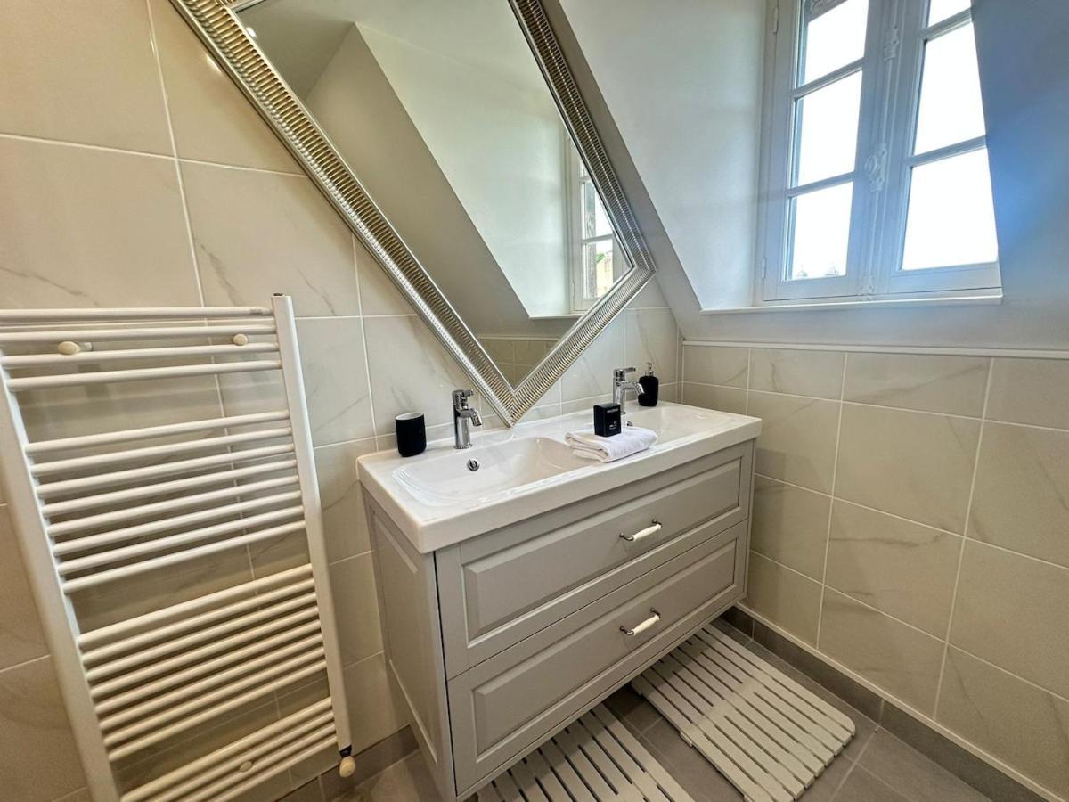 סדאן S Bayleved'Air Duplex Vue Chateau, Balneo Et Sauna מראה חיצוני תמונה